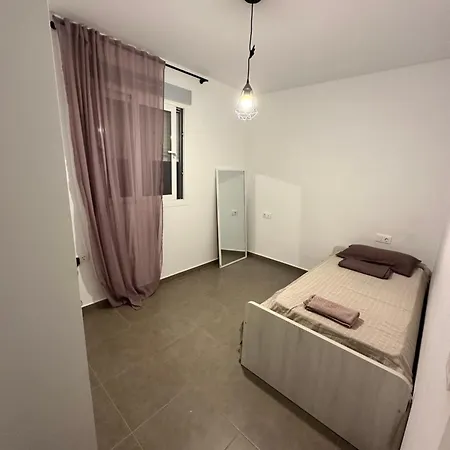 Holiday home прекрасный таунхаус в элитном пригороде алакант, ареналис дель соль *